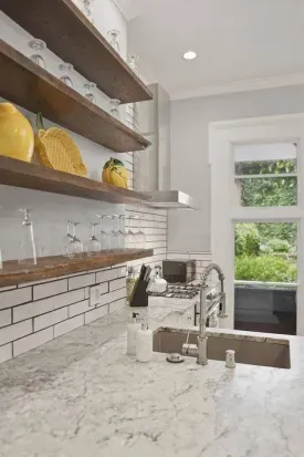 Paddock on Lime | 2BR | Downtown | EV Charger