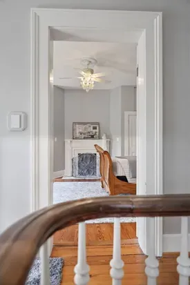 Paddock on Lime | 2BR | Downtown | EV Charger