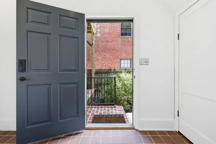 Homestretch on Lime | 2BR | Downtown | EV Charger - image 16 of 74
