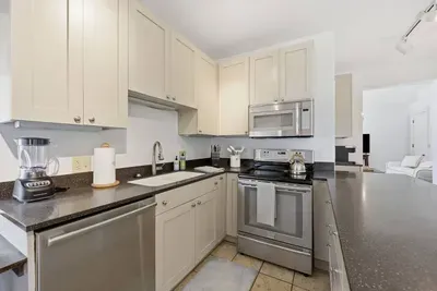 Homestretch on Lime | 2BR | Downtown | EV Charger - image 20 of 74