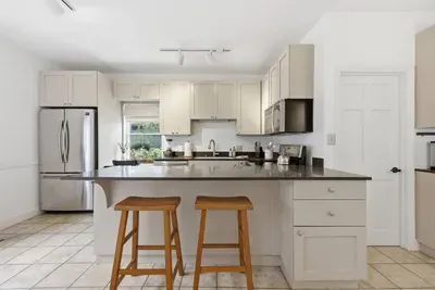 Homestretch on Lime | 2BR | Downtown | EV Charger - image 10 of 74