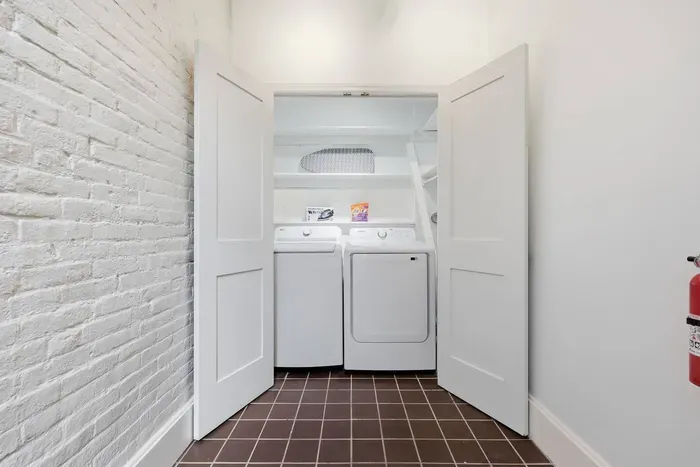 Homestretch on Lime | 2BR | Downtown | EV Charger - image 15 of 74