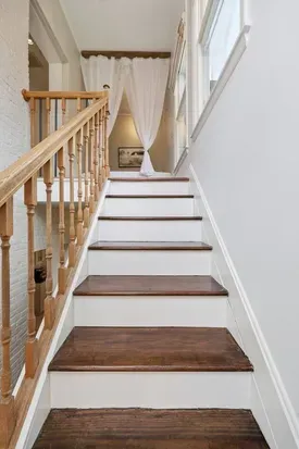 Homestretch on Lime | 2BR | Downtown | EV Charger