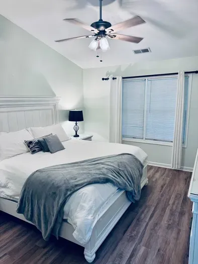 King Size bed with ample bedding
