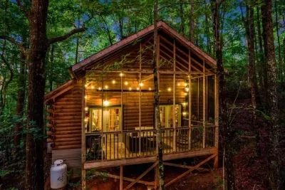 Arrive just before sunset, turn on the twinkle lights, and feel the world slow down