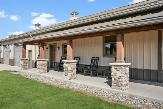 Marcellus, MI - Barn! Golf Sim/Theater/Slide/Hot Tub/Mini Golf/Bar