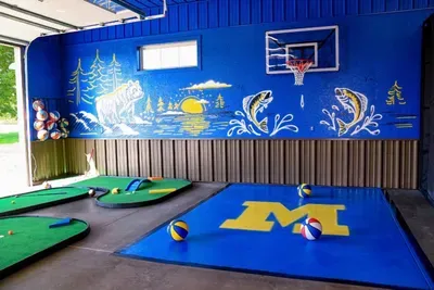 Marcellus, MI - Golf Sim/5-Hole Mini Golf/B-Ball Court/Theater/Jungle Gym/Hot Tub/Firepit/Basement Saloon