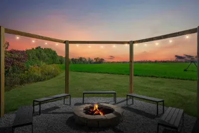 Marcellus, MI - Barn! Golf Sim/Theater/Slide/Hot Tub/Mini Golf/Bar - image 3 of 78