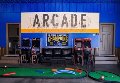 Marcellus, MI - Golf Sim/5-Hole Mini Golf/B-Ball Court/Theater/Jungle Gym/Hot Tub/Firepit/Basement Saloon