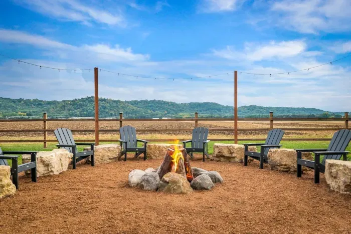Fire pit / Bonfire area