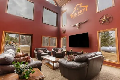 Cloquet, MN - Helipad Barn! Indoor Bowling, 30-ft Slide, Sports Bar - image 23 of 124