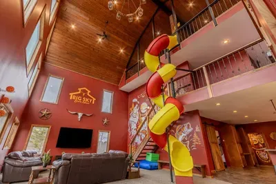 Cloquet, MN - Helipad Barn! Indoor Bowling, 30-ft Slide, Sports Bar - image 3 of 124