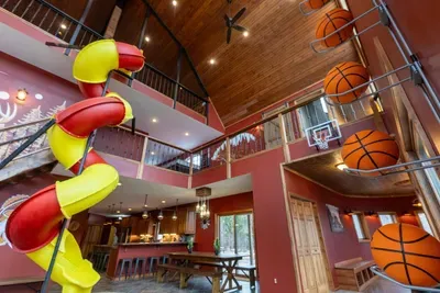 Cloquet, MN - Helipad Barn! Indoor Bowling, 30-ft Slide, Sports Bar - image 17 of 124