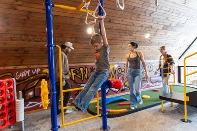 Cloquet, MN - Helipad Barn! Indoor Bowling, 30-ft Slide, Sports Bar - image 58 of 124