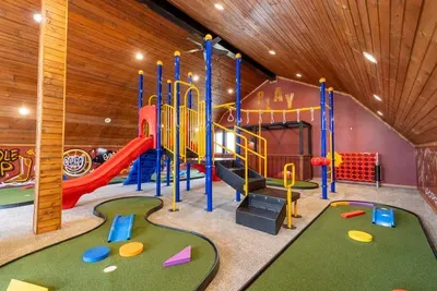 Cloquet, MN - Helipad Barn! Indoor Bowling, 30-ft Slide, Sports Bar - image 5 of 124