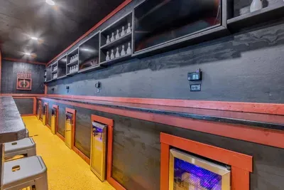 Cloquet, MN - Helipad Barn! Indoor Bowling, 30-ft Slide, Sports Bar - image 39 of 124