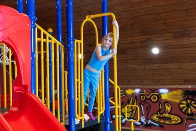 Cloquet, MN - Helipad Barn! Indoor Bowling, 30-ft Slide, Sports Bar - image 59 of 124