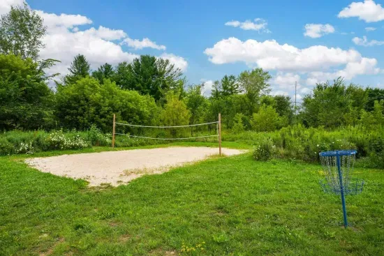 Merrimac, WI - Barn! Golf Sim, Theater, Slide, HotTub, Sauna, Bar