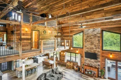 Merrimac, WI - Barn! Golf Sim, Theater, Slide, HotTub, Sauna, Bar - image 4 of 89
