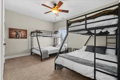 Terre Haute, IN - Barndo! Pool, Hot Tub, Slide, Sport Court, Theater - image 32 of 68