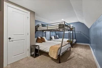 Terre Haute, IN - Barndo! Pool, Hot Tub, Slide, Sport Court, Theater - image 38 of 68