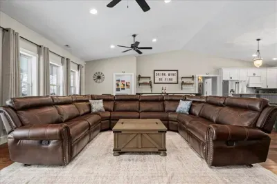 Terre Haute, IN - Barndo! Pool, Hot Tub, Slide, Sport Court, Theater - image 15 of 68