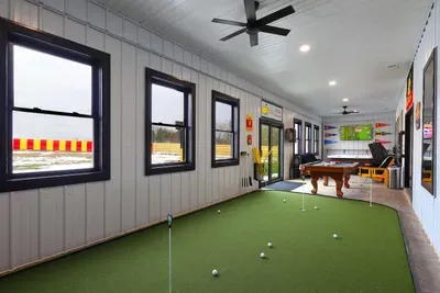 Big Rapids, MI - Barnapalooza! Indoor Glass Pool/Slide, Sleeps 20+ - image 15 of 79