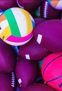 Lacona, IA - Wild Warehouse in the Cornfields with a Party Pool Oasis, Full-Court Sports Complex, Mini Golf Adventure Park, Karaoke Sports Bar & More! - image 72 of 120