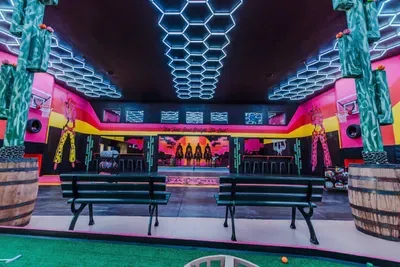 Lacona, IA - Wild Warehouse in the Cornfields with a Party Pool Oasis, Full-Court Sports Complex, Mini Golf Adventure Park, Karaoke Sports Bar & More! - image 77 of 120