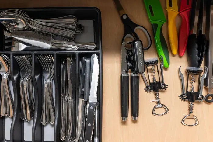 Equipped with kitchen utensils