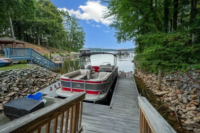 Private boat dock for guest use. Pontoon boat is NOT included. 
