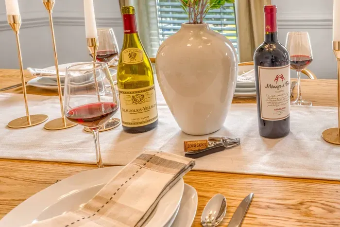 Enjoy a glass of wine in this beautiful dining set