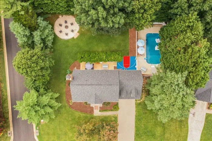 Huge 5 bedroom home with, pool, basketball court, fire pit, backyard deck,  privacy and more!