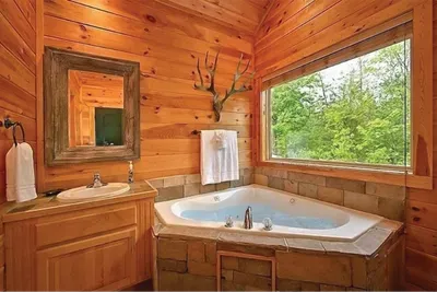 Jacuzzi Tub in Master Suite #2 full bathroom attached to bedroom