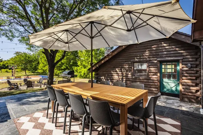 The perfect space for casual gatherings and al fresco meals.