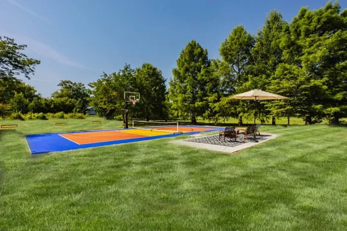 Come and unwind under the umbrella’s shade after a fun and active day outdoors.