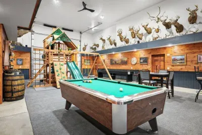 Arena #2, WI - Barn! Pool w/ Rock Climbing Wall! BBALL/PKBL Court - image 52 of 65