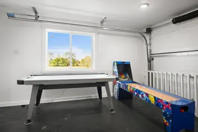 Arena #2, WI - Barn! Pool w/ Rock Climbing Wall! BBALL/PKBL Court - image 14 of 65