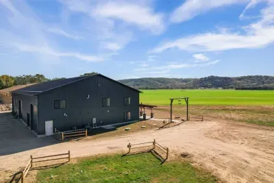 Arena #2, WI - Barn! Pool w/ Rock Climbing Wall! BBALL/PKBL Court - image 64 of 65