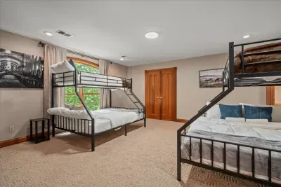 Irvine, KY - Private Lake! Sports Arena | Sleeps 30 | Movie Theater - image 56 of 98