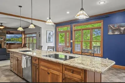 Irvine, KY - Private Lake! Sports Arena | Sleeps 30 | Movie Theater - image 37 of 98