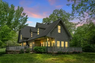 Irvine, KY - Private Lake! Sports Arena | Sleeps 30 | Movie Theater - image 86 of 98