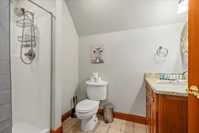 Irvine, KY - Private Lake! Sports Arena | Sleeps 30 | Movie Theater - image 60 of 98