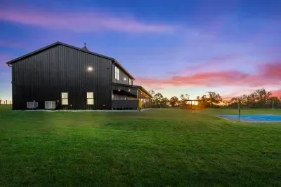 Mount Sterling, KY - Bluegrass Barndo with a Private Sports Complex! - image 19 of 74