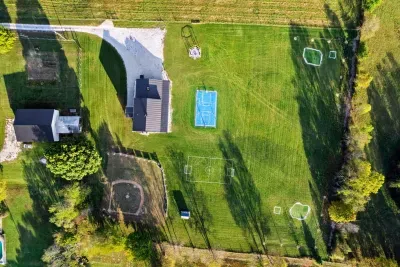 Mount Sterling, KY - Bluegrass Barndo with a Private Sports Complex! - image 18 of 74