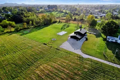 Mount Sterling, KY - Bluegrass Barndo with a Private Sports Complex! - image 69 of 74