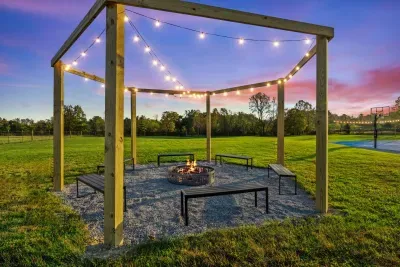 Mount Sterling, KY - Bluegrass Barndo with a Private Sports Complex! - image 15 of 74
