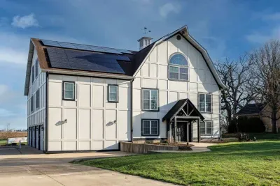 Bristol, IL - Barn with a Wiffleball Stadium, Wine Cellar +more! - image 71 of 72