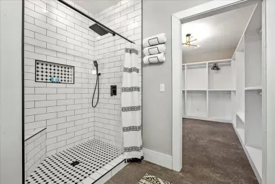 Luxurious Bathrooms