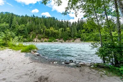 Camp Hideaway - Dog friendly and River Beach - image 22 of 28